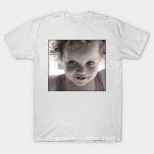 Mila 2 T-Shirt